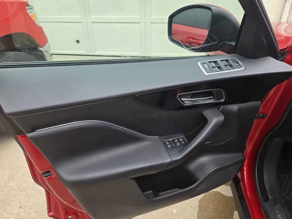 2018 Jaguar F-Pace - Image 18 of 18