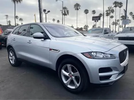 2018 Jaguar F-Pace - Image 3 of 19