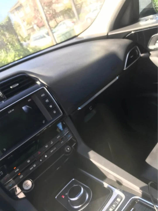 2018 Jaguar F-Pace - Image 5 of 5