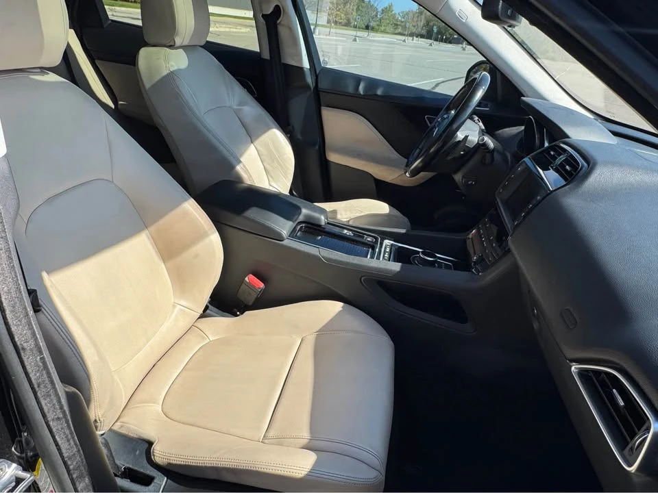 2018 Jaguar F-Pace - Image 17 of 20