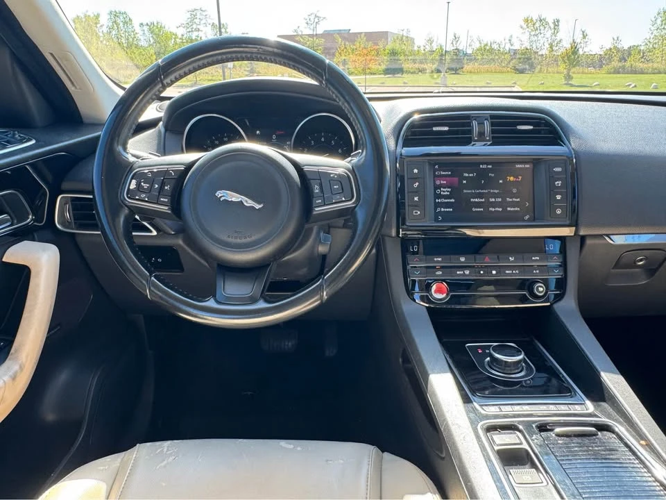 2018 Jaguar F-Pace - Image 14 of 20