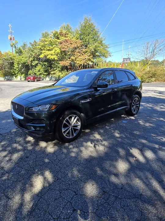 2018 Jaguar F-Pace - Image 2 of 15