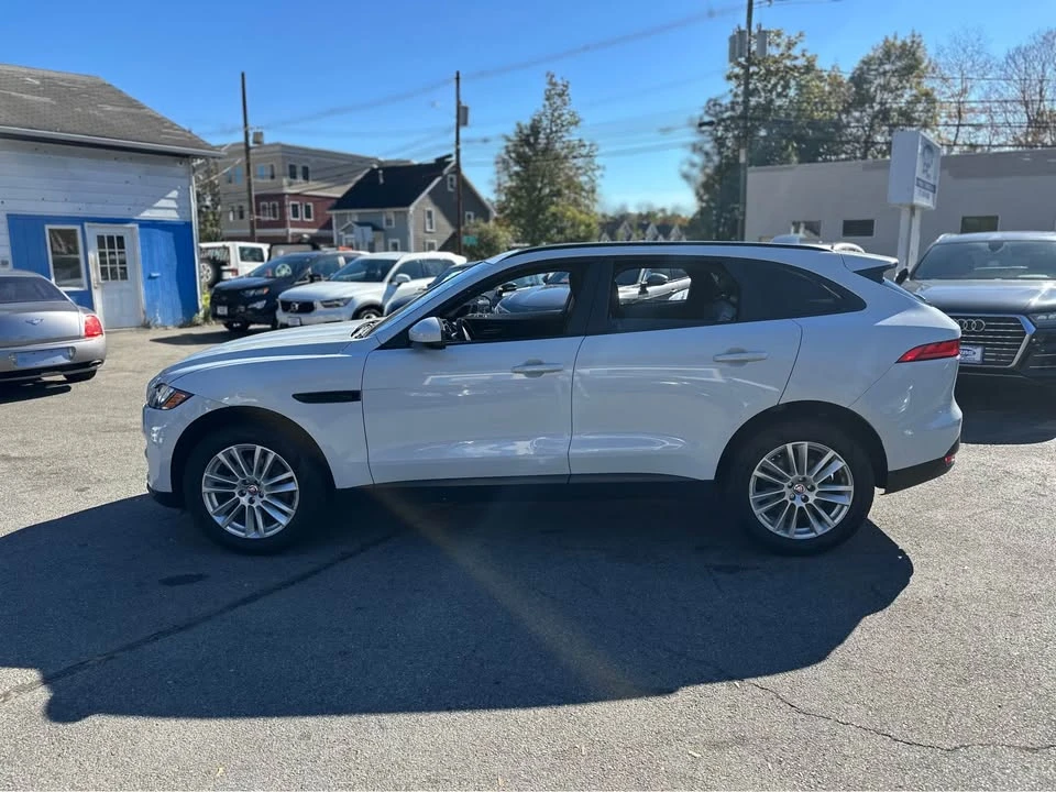 2018 Jaguar F-Pace - Image 5 of 15
