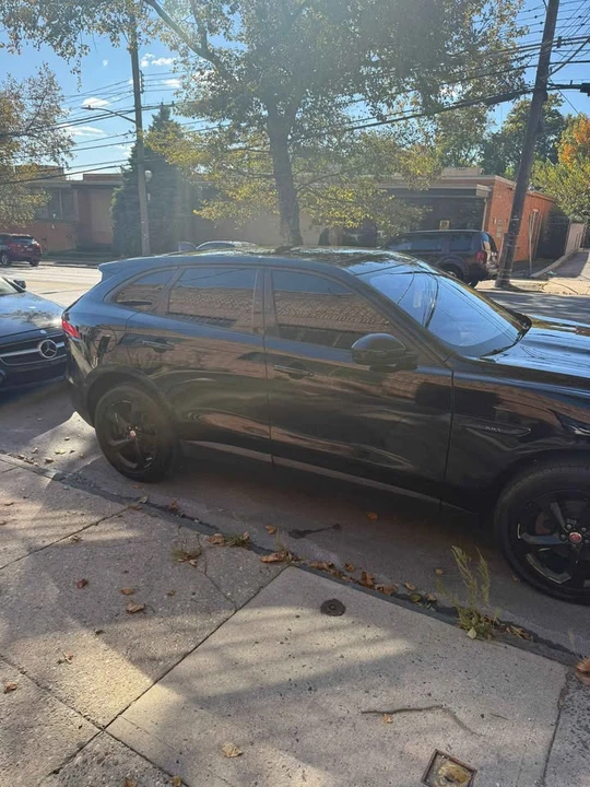 2018 Jaguar F-Pace - Image 8 of 9