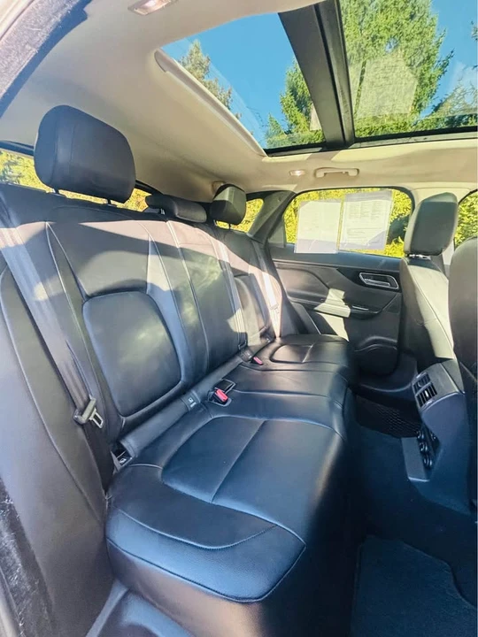 2018 Jaguar F-Pace - Image 14 of 20