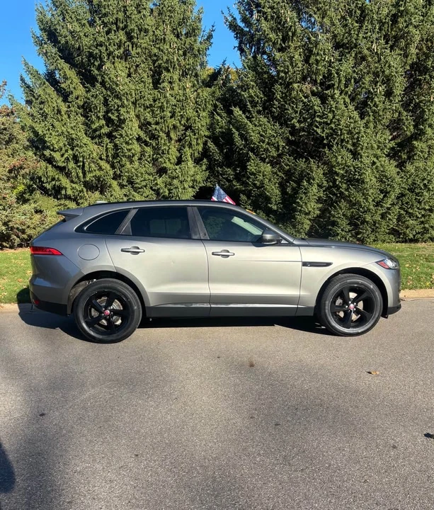 2018 Jaguar F-Pace - Image 9 of 20