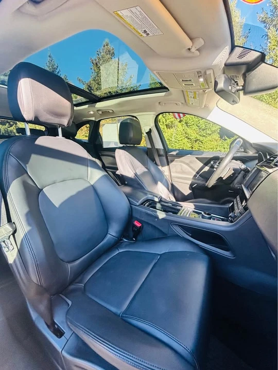 2018 Jaguar F-Pace - Image 15 of 20