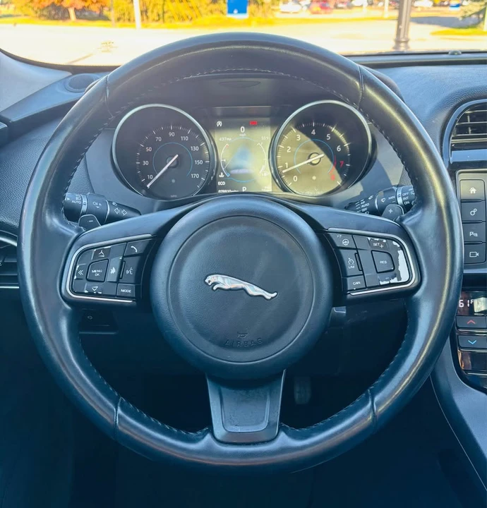 2018 Jaguar F-Pace - Image 19 of 20