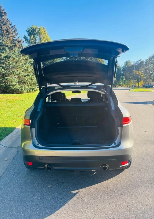 2018 Jaguar F-Pace - Image 8 of 20