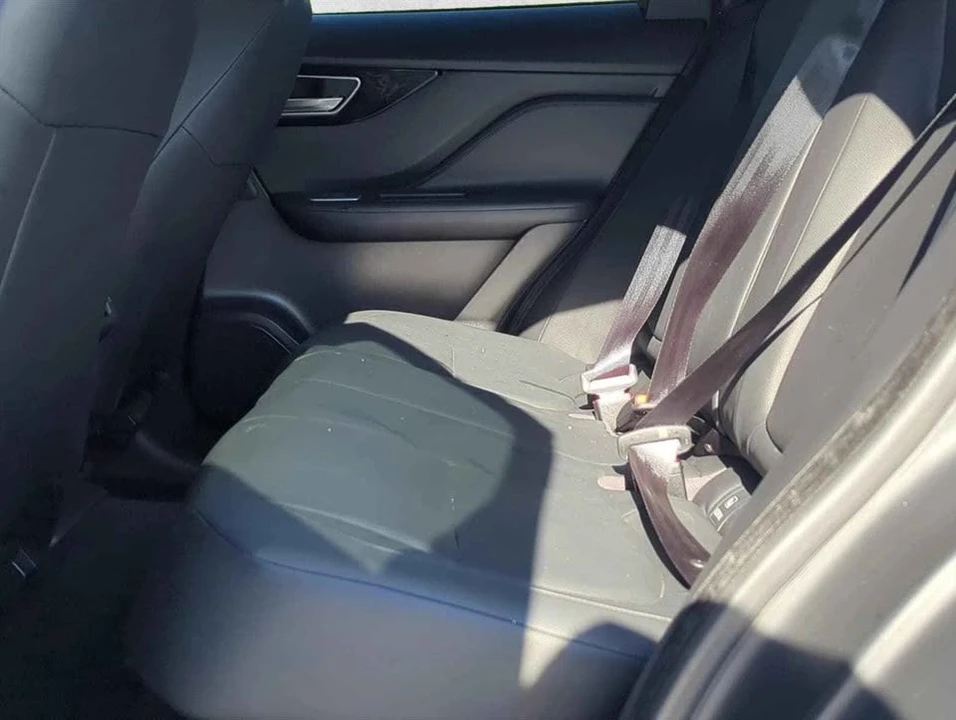 2018 Jaguar F-Pace - Image 8 of 11