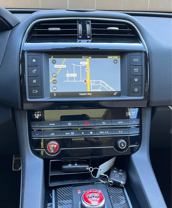 2018 Jaguar F-Pace - Image 14 of 19