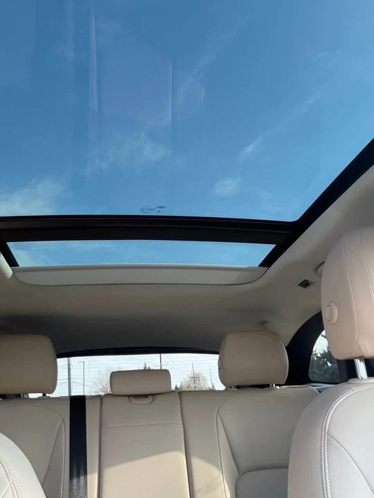 2018 Jaguar F-Pace - Image 9 of 12
