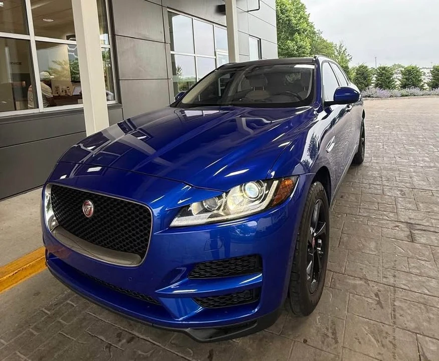 2018 Jaguar F-Pace - Image 2 of 13