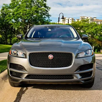 2018 Jaguar F-PACE 25t Premium