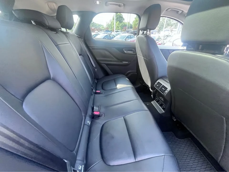 2018 Jaguar F-Pace - Image 11 of 16