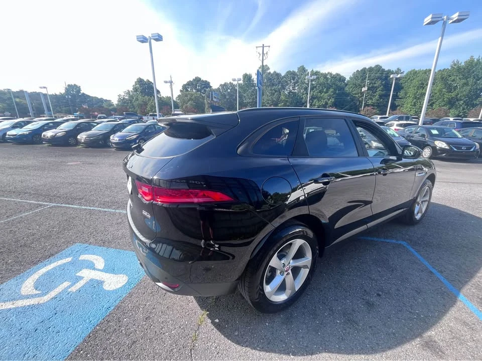 2018 Jaguar F-Pace - Image 5 of 16