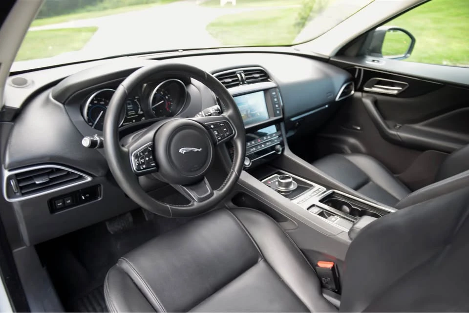 2018 Jaguar F-Pace - Image 13 of 20