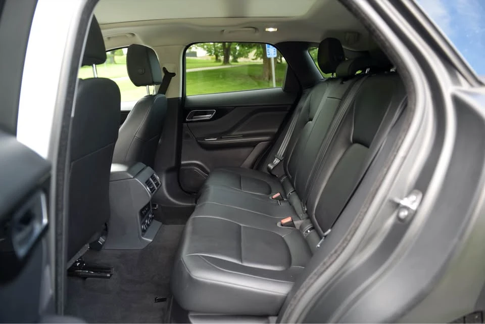 2018 Jaguar F-Pace - Image 14 of 20