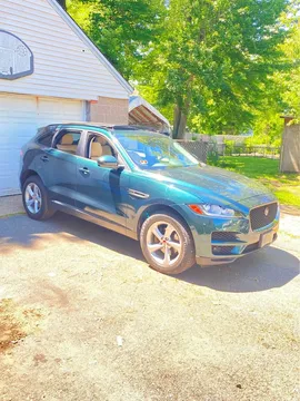 2018 Jaguar F-PACE 25t Premium Sport Utility 4D
