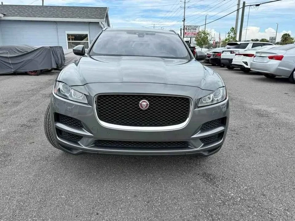 2018 Jaguar F-Pace - Image 2 of 11