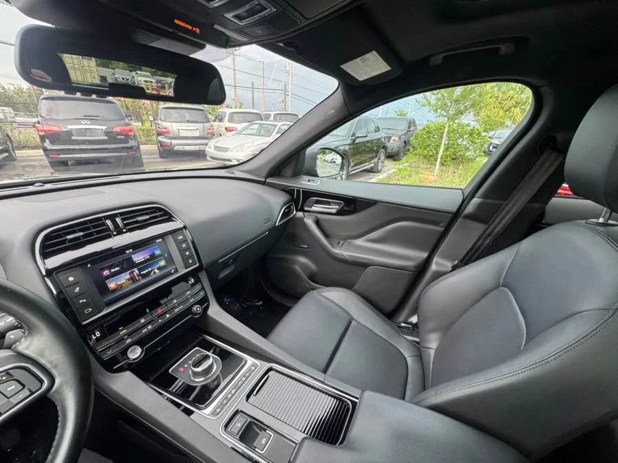 2018 Jaguar F-Pace - Image 14 of 20