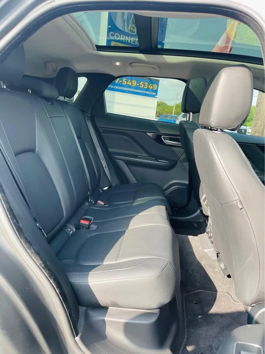 2018 Jaguar F-Pace - Image 11 of 20