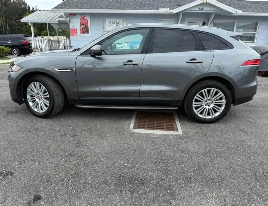 2018 Jaguar F-Pace - Image 4 of 11