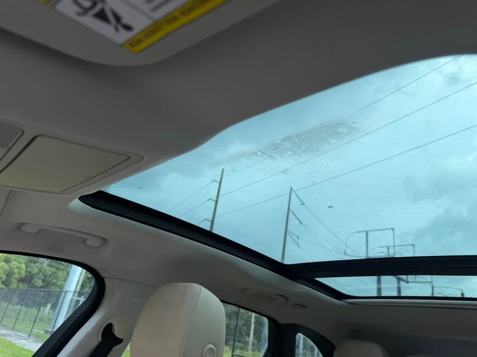 2018 Jaguar F-Pace - Image 17 of 17