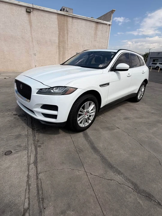 2018 Jaguar F-Pace - Image 2 of 12