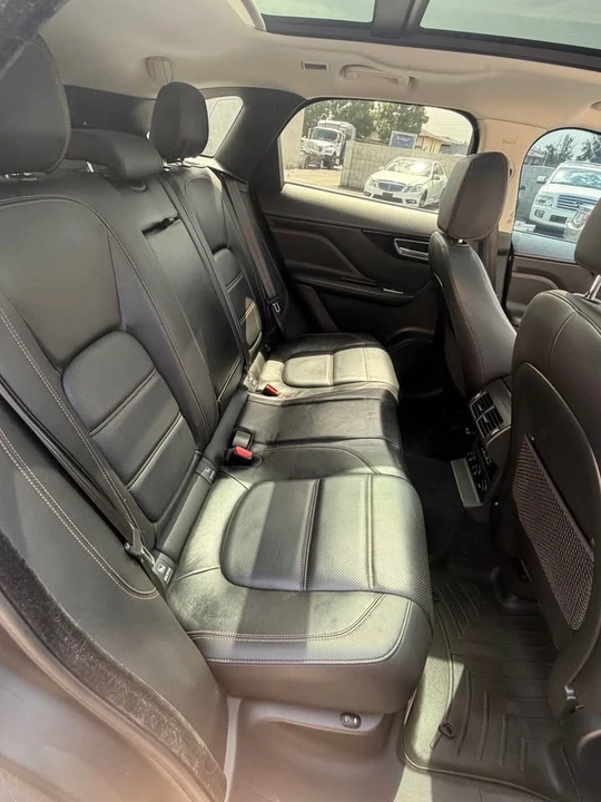 2018 Jaguar F-Pace - Image 11 of 12