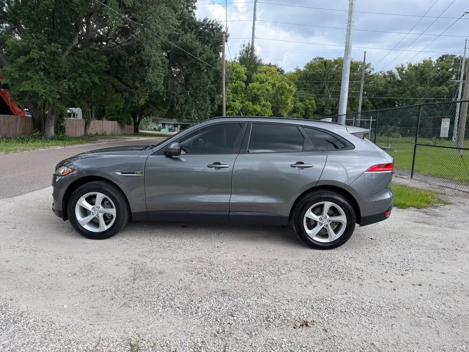 2018 Jaguar F-Pace - Image 6 of 17