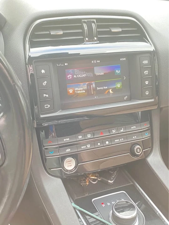 2018 Jaguar F-Pace - Image 2 of 9