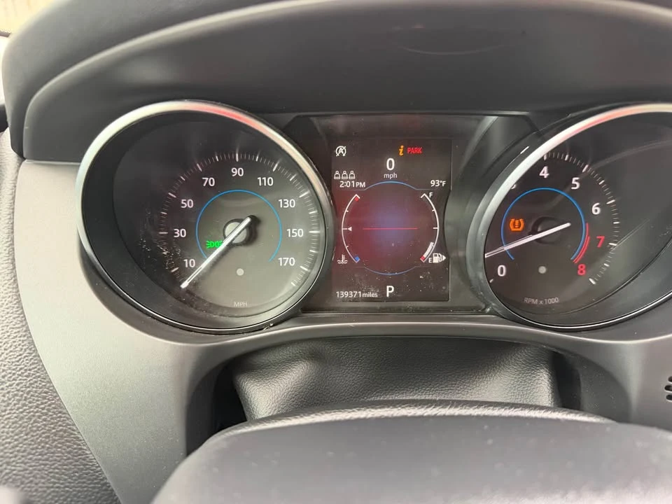 2018 Jaguar F-Pace - Image 15 of 17