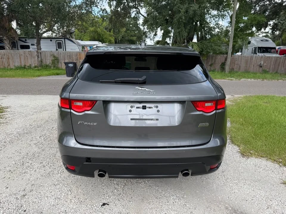 2018 Jaguar F-Pace - Image 4 of 17