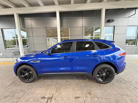 2018 Jaguar F-PACE 25t Premium Sport Utility 4D