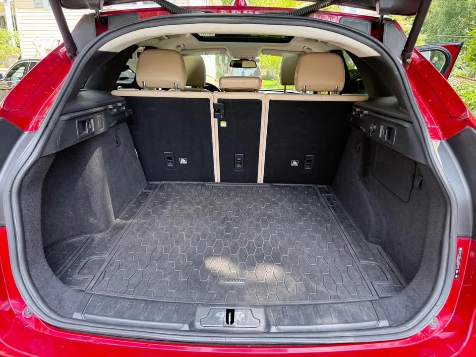 2018 Jaguar F-Pace - Image 9 of 20