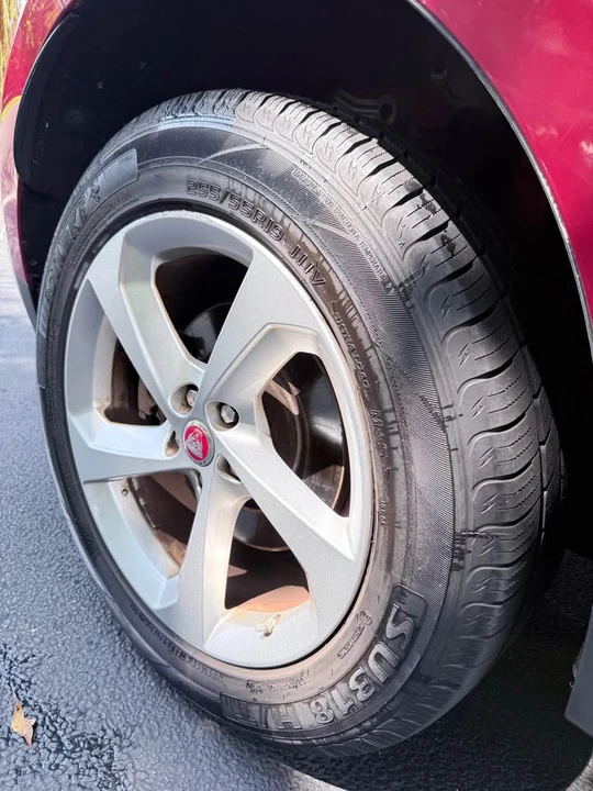 2018 Jaguar F-Pace - Image 13 of 20