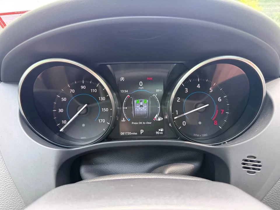 2018 Jaguar F-Pace - Image 8 of 20