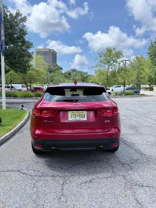 2018 Jaguar F-Pace - Image 4 of 20