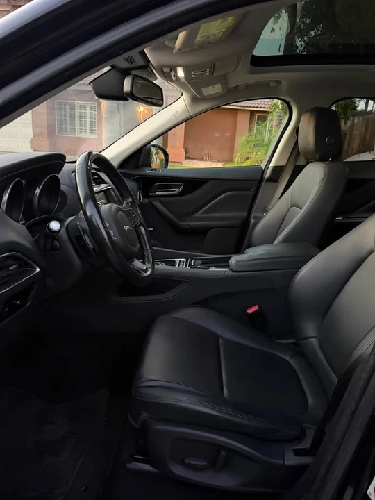 2018 Jaguar F-Pace - Image 9 of 13