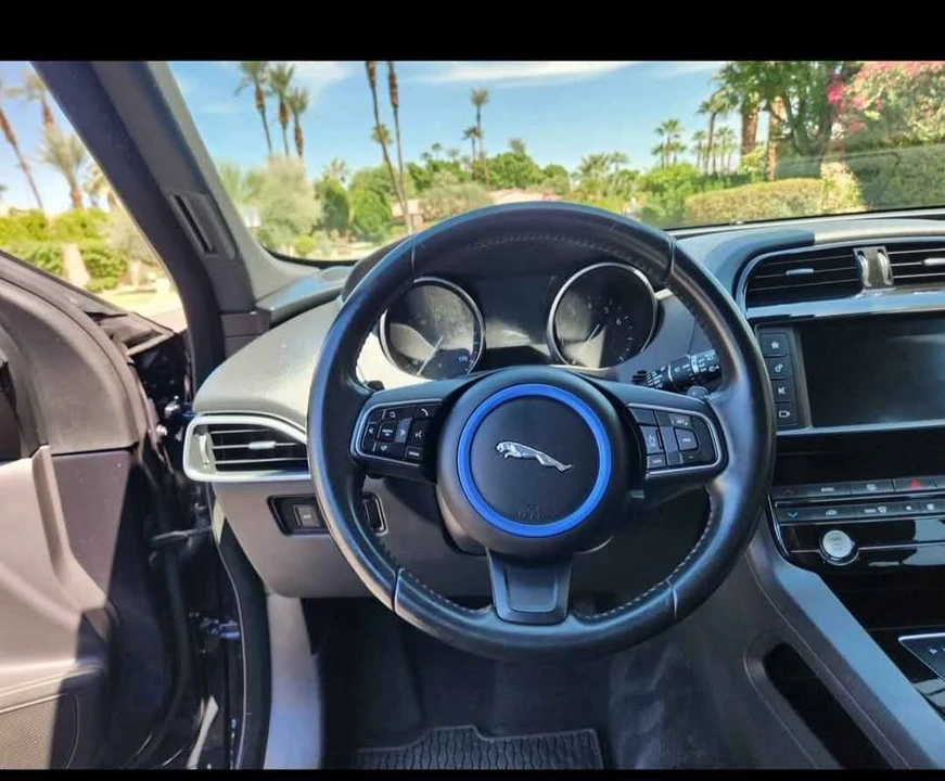 2018 Jaguar F-Pace - Image 4 of 6