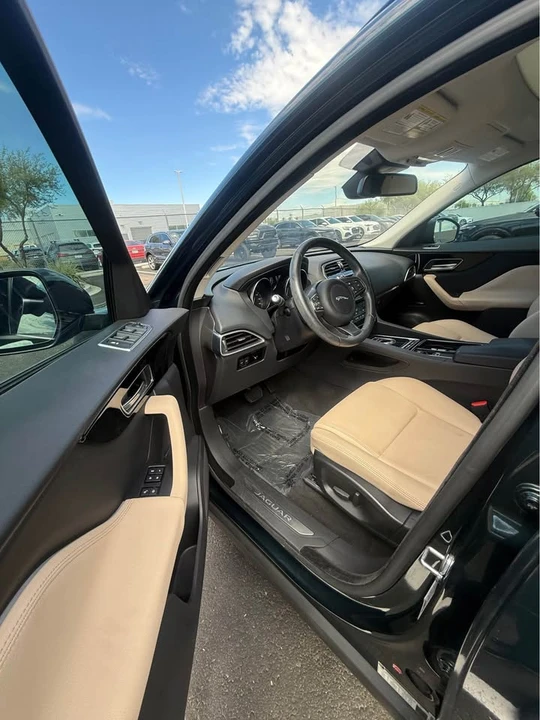 2018 Jaguar F-Pace - Image 2 of 8