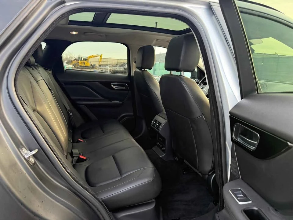 2018 Jaguar F-Pace - Image 17 of 20