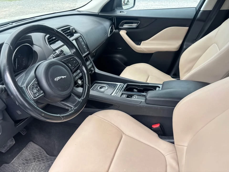 2018 Jaguar F-Pace - Image 4 of 5