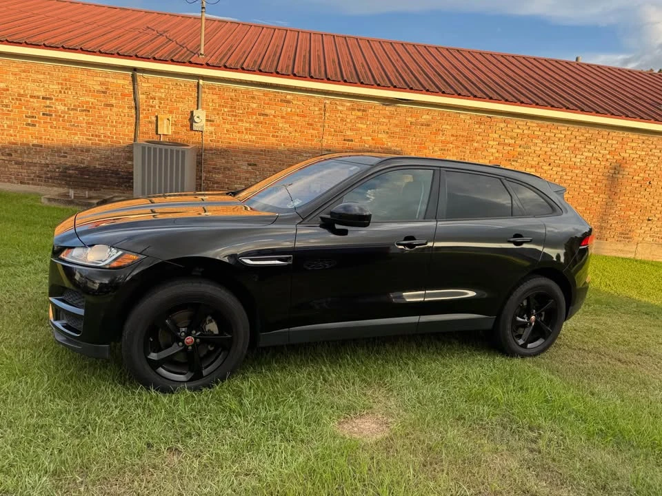 2018 Jaguar F-Pace - Image 11 of 11