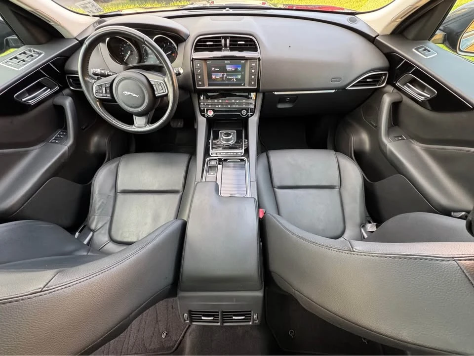 2018 Jaguar F-Pace - Image 2 of 11