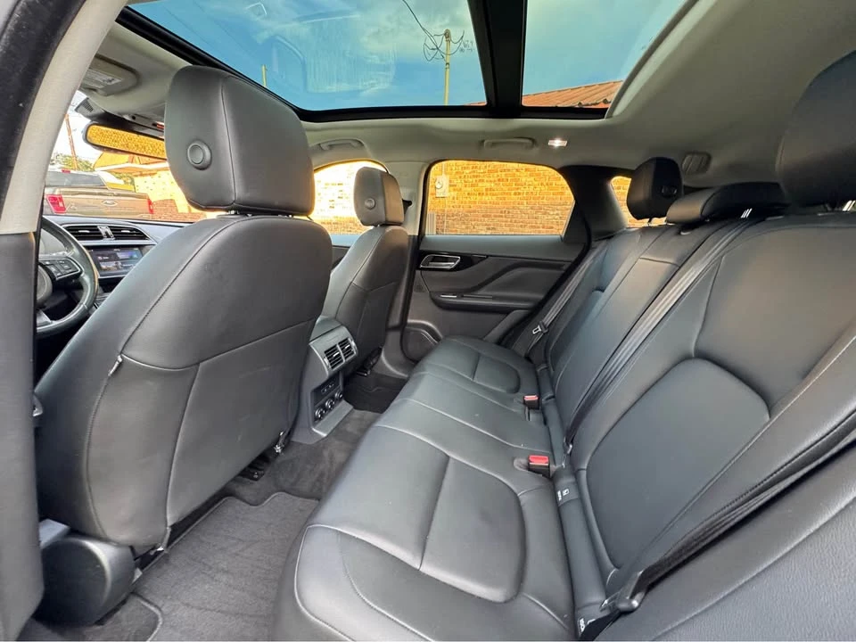2018 Jaguar F-Pace - Image 3 of 11