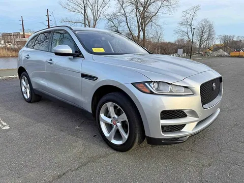 2018 Jaguar F-PACE 25t Premium Sport Utility 4D