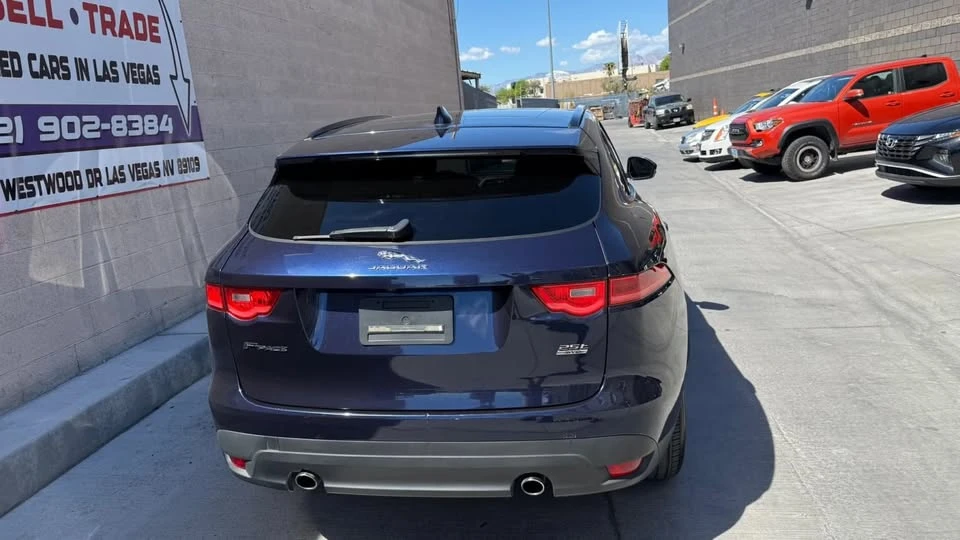 2018 Jaguar F-Pace - Image 4 of 18