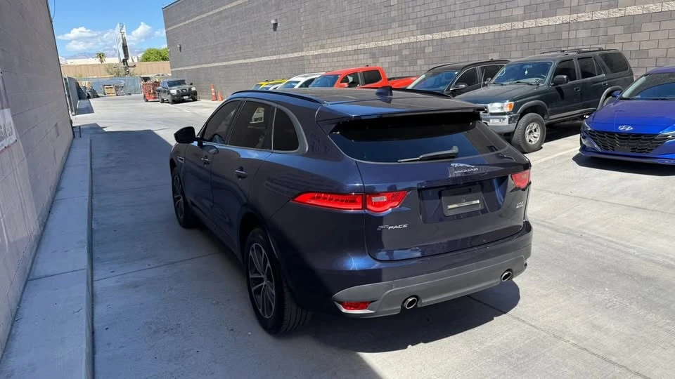 2018 Jaguar F-Pace - Image 5 of 18